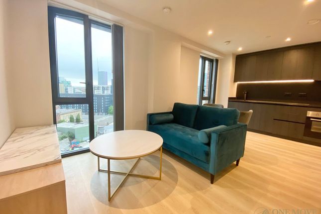 Flat 1019, Waterhouse Tower, Manchester photo 3