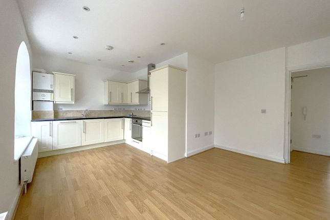Flat 4, Baptist Chapel Court, Hounds Road, Chipping Sodbury photo 3