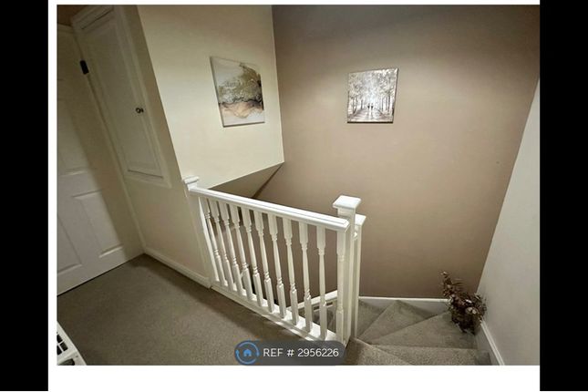 Highfield Court, Liversedge photo 5