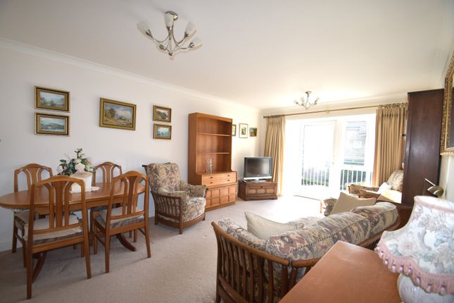 14, Chairmans Walk, Denham photo 2