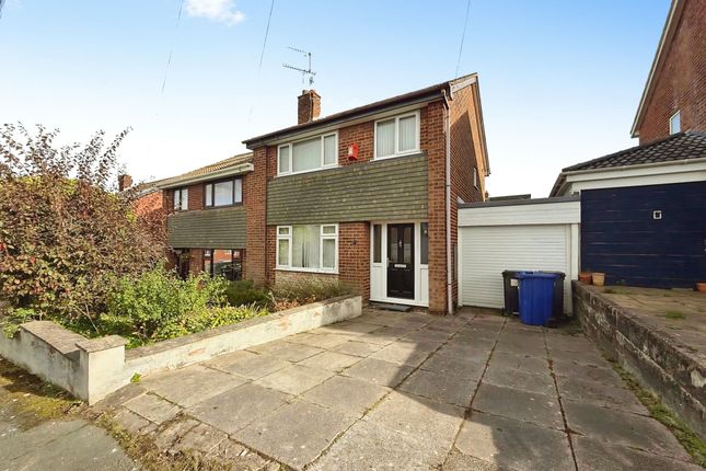 3-bed semi-detached on 61 Acacia Gardens, Stoke-On-Trent, £145,000