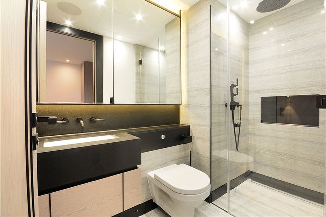 Flat 12, 18, Cresswell Gardens, London photo 4
