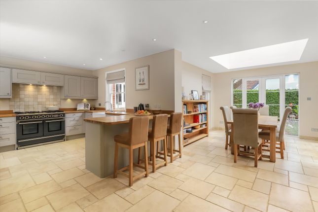 The Crescent, Romsey photo 4