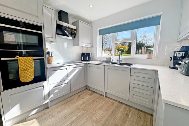 17, Saltspring Drive, Royal Wootton Bassett photo 4