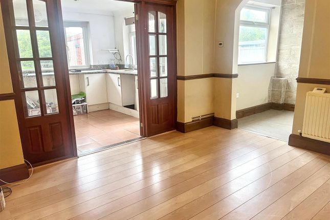 26, Pinxton Lane, Alfreton photo 3