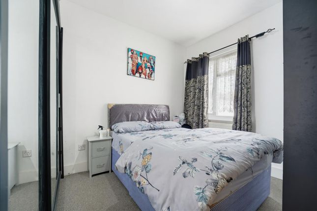 77A, Hammond Road, Middlesex photo 4