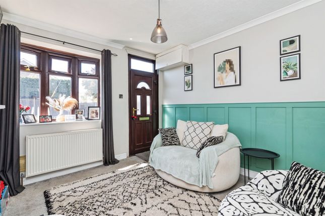 151, Gorleston Road, Lowestoft photo 2
