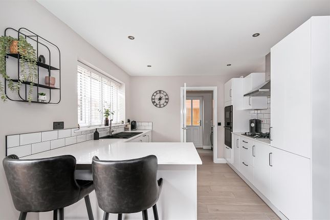 16, Ella Drive, Goole photo 3