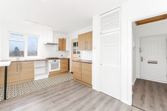 Flat for sale in Cedar House, Larch Crescent, Hayes