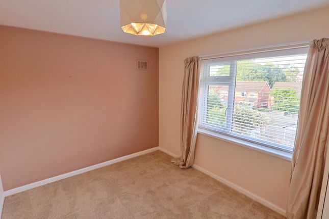 2, Stonebury Avenue, Coventry photo 4