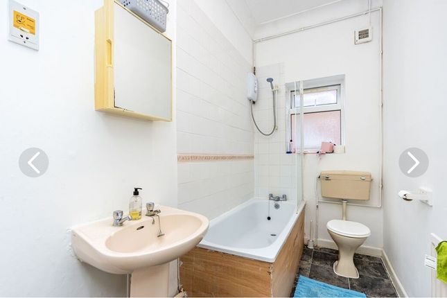 Flat B, 61, Portswood Road, Southampton photo 4