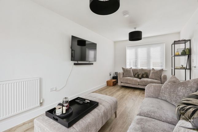44, Cullyer Crescent, Norfolk photo 4