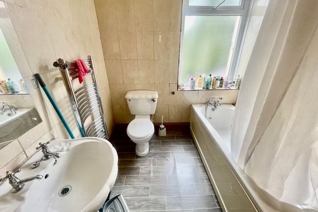 Terraced house for sale in Burnley Road, Brierfield, Nelson, Lancashire