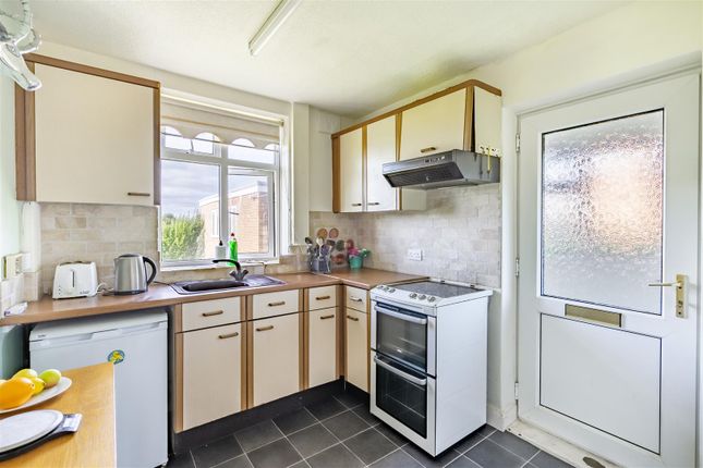299, Strensall Road, York photo 4
