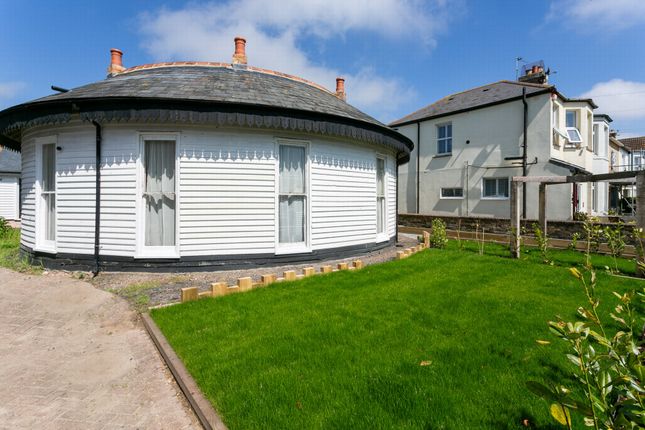 Thumbnail Detached house for sale in Park Road, Hythe