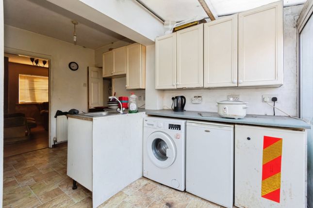 8, Morcom Road, Birmingham photo 4