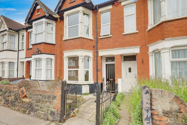 Thumbnail Terraced house for sale in Bournemouth Park Road, Southend-On-Sea