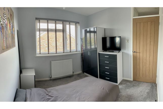 Terraced house for sale in The Brambles, Bristol