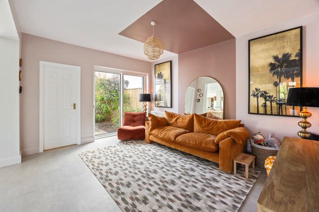 18, Mill Lane, Shoreham-By-Sea photo 4