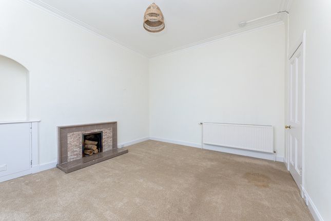19, Dunlop Street, Strathaven photo 3
