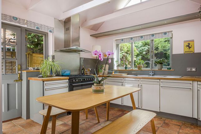 Beechcroft Busgrove Lane, Henley-On-Thames photo 4