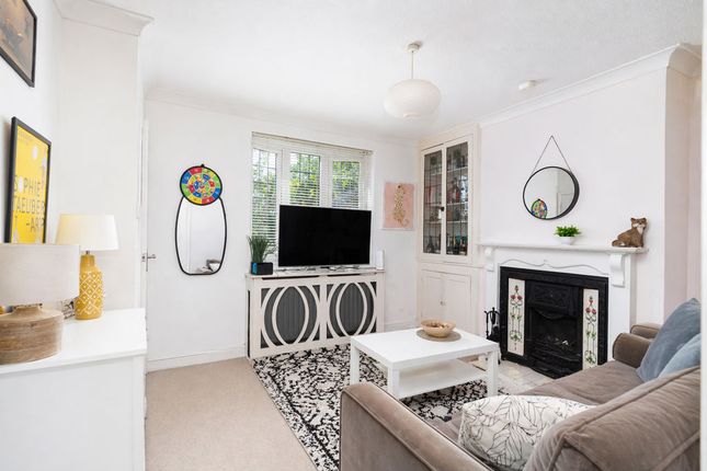 151, Bynes Road, South Croydon photo 2