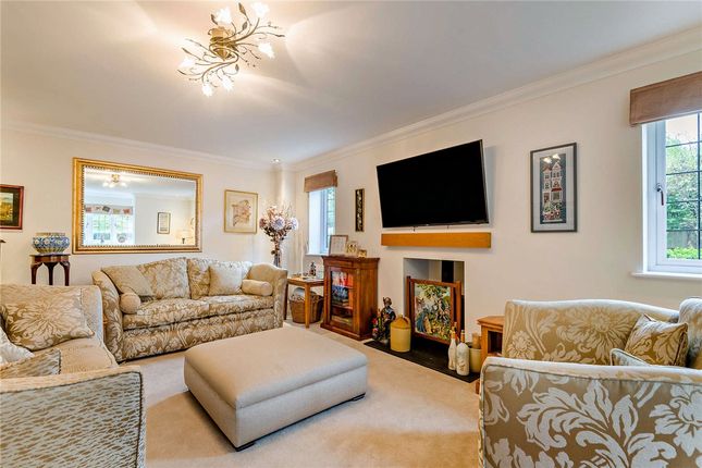 Oaklands, 52, Monks Lane, Berkshire photo 3