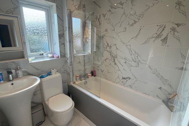 12, Talbot Close, Wymondham photo 2