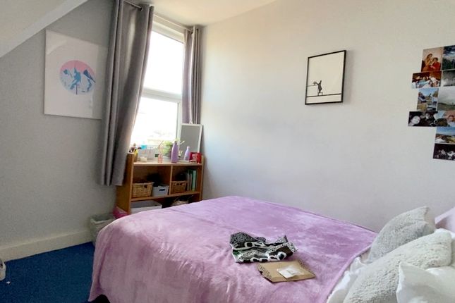 Shared accommodation to rent in Cowley Road, Oxford