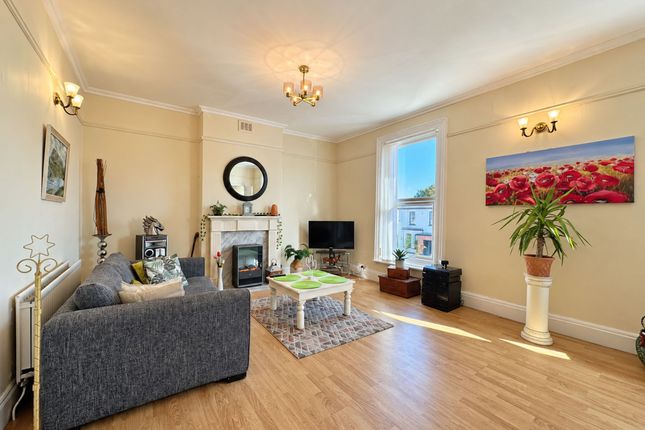 Flat 4, 14 Avondale Road, Southport photo 2
