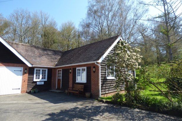 Farmhouse to rent in Little Bewl Bridge Farm, Tunbridge Wells