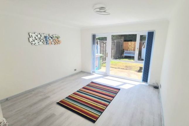 105 Mulgrave Road, Sutton photo 3