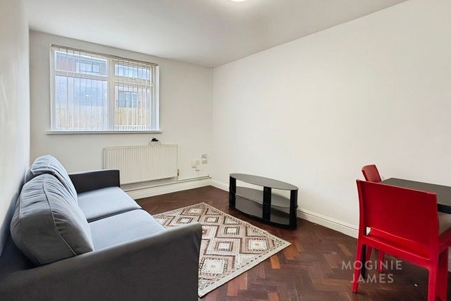 Flat 4, 177B, Newport Road, Cardiff photo 3