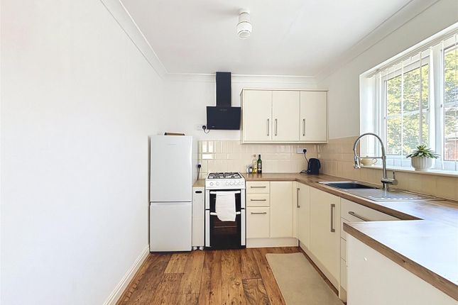 14, Station Court, Hornsea photo 5
