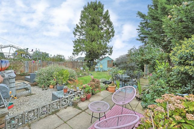 8, Potters Bar, DEREHAM photo 4