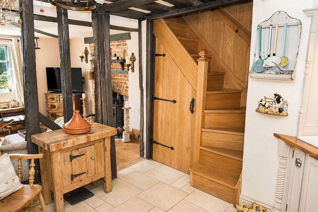 1 Abbey Gate Cottages, Maidstone photo 4