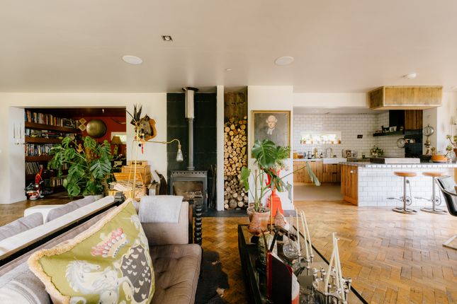 Croft-Hastings-Tilekilnlane-Interior-30