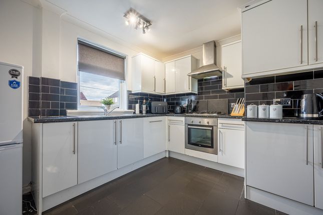 48, Etive Crescent, Pather photo 4