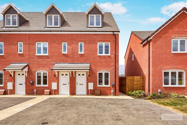 3-bed house on 26, Stanier Drive, MARKET HARBOROUGH, £1,550/mo