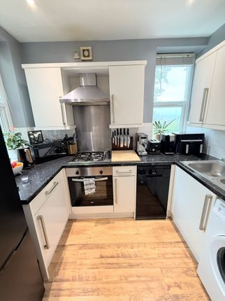 1b Amisfield Road, Halifax photo 3