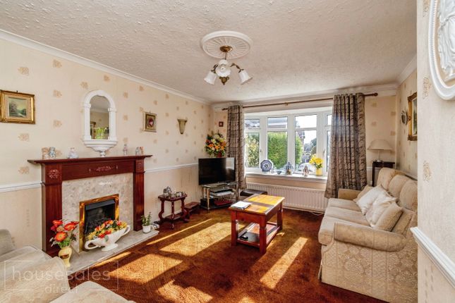 14, Paget Drive, Burntwood photo 4
