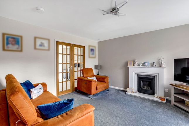 30 Deer Park Drive, Nottingham photo 4