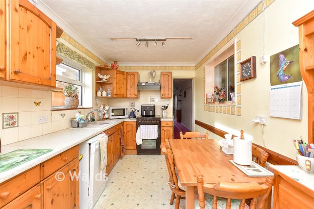 129, Fairview Avenue, Gillingham photo 4