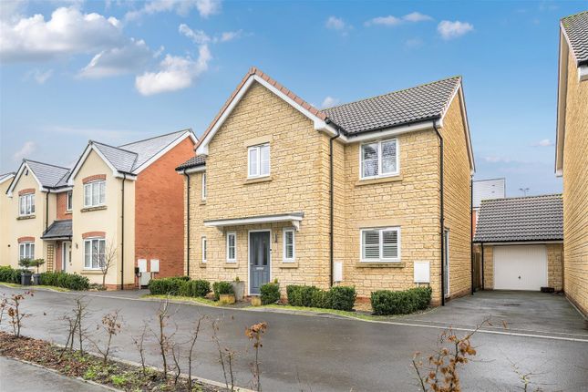4-bed house on 16, Smith Close, Devizes, £450,000