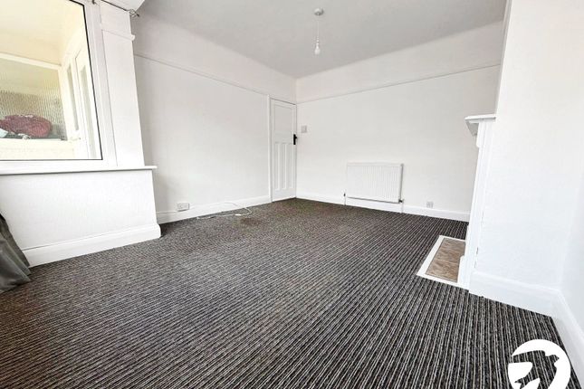 21, Blenheim Avenue, Kent photo 3