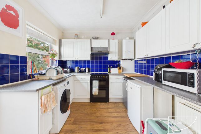 17 Brent Road, Paignton photo 3
