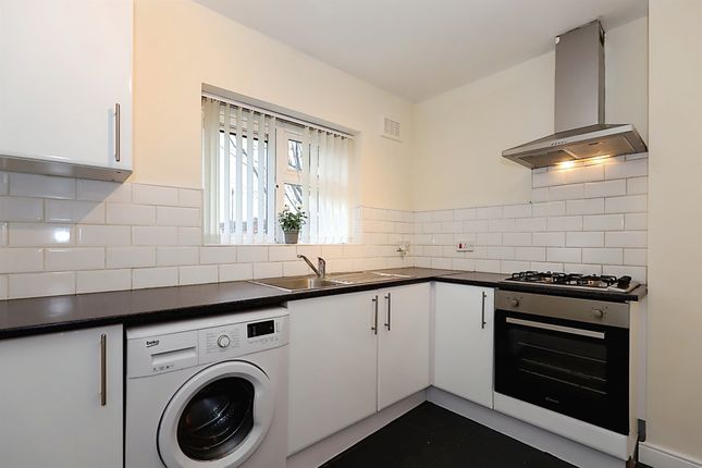 Flat for sale in Redhurst Drive, Fordhouses, Wolverhampton