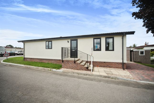 Mobile/park home for sale in Ivy House Park, Henlade, Taunton