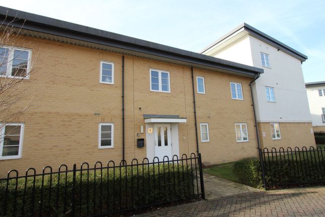 Flat for sale in Wood Grove, Silver End, Witham