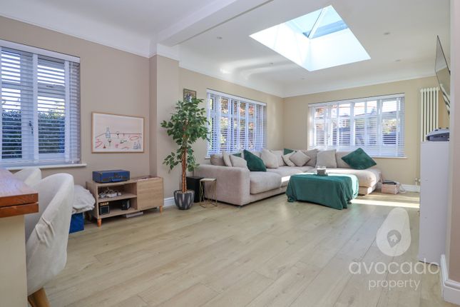 178 Farnborough Road, Farnborough, Hampshire photo 3